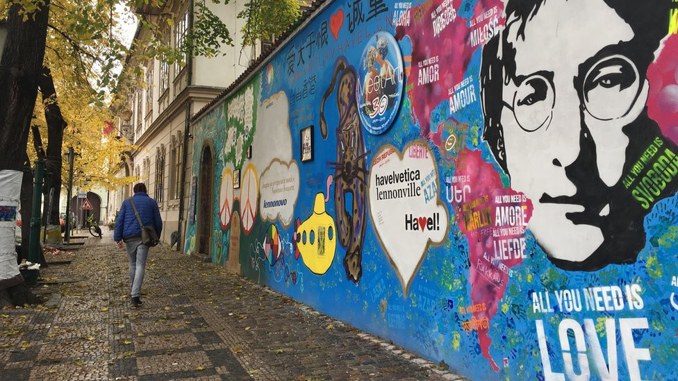 Lennon Wall