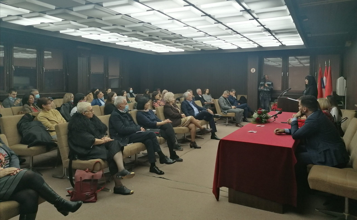 Foto/ T.S. Forum žena SPS &#8211; predavanje o nasilju nad ženama
