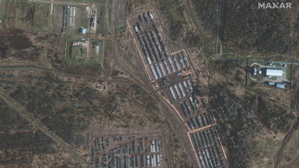 Satelitska fotografija iz 1. novembra ove godine pokazuje raspored kopnenih snaga u Jelnji u Rusiji