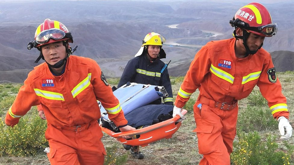 Spasioci 22. maja 2021. tokom potrage za povređenim i nastradalim maratoncima