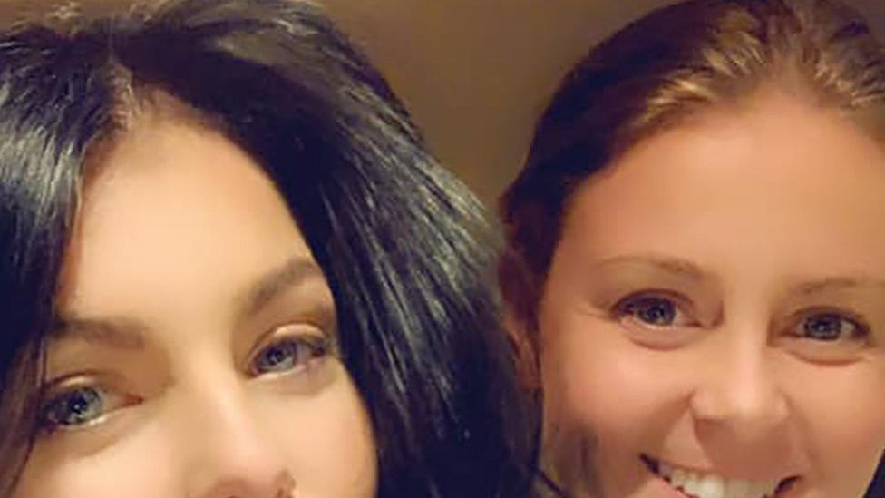 Frenki Smit (levo) i Savana Brokhil