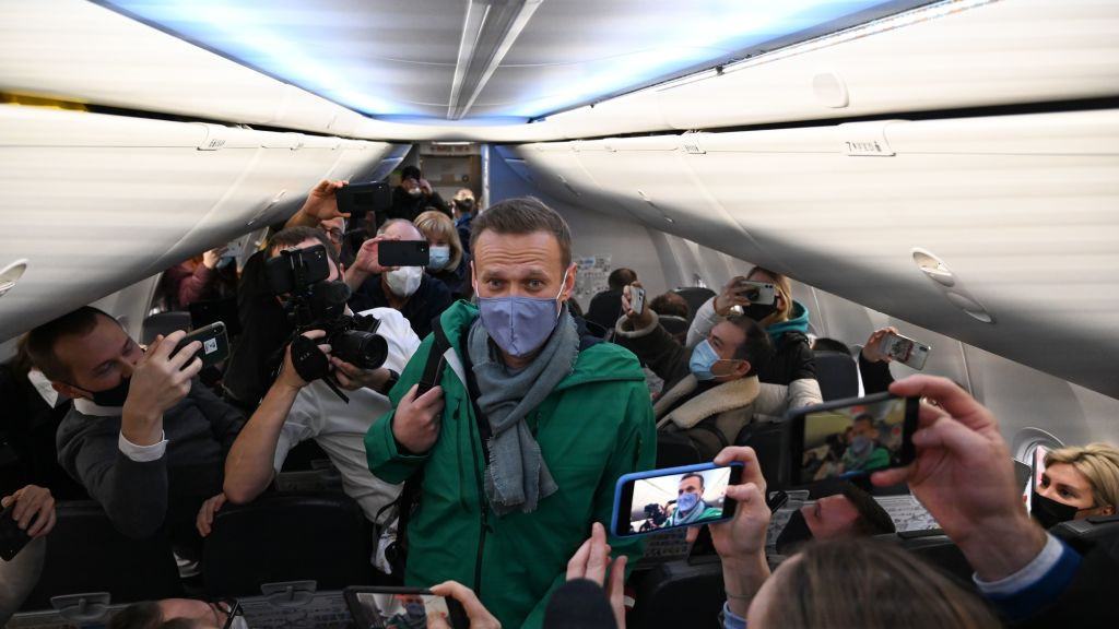 Alexei Navalny returns from Germany after recovering from Novichok poisoningt