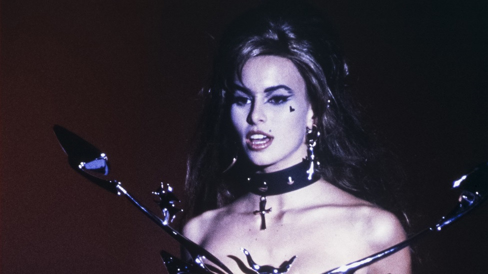 Mugler's motorcycle corset, modelled in 1992