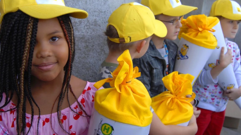 Kroz istoriju, „školski korneti" su zadržali svoje suštinsko značenje kao poklona koji pomaže deci da se izbore sa velikom tranzicijom
