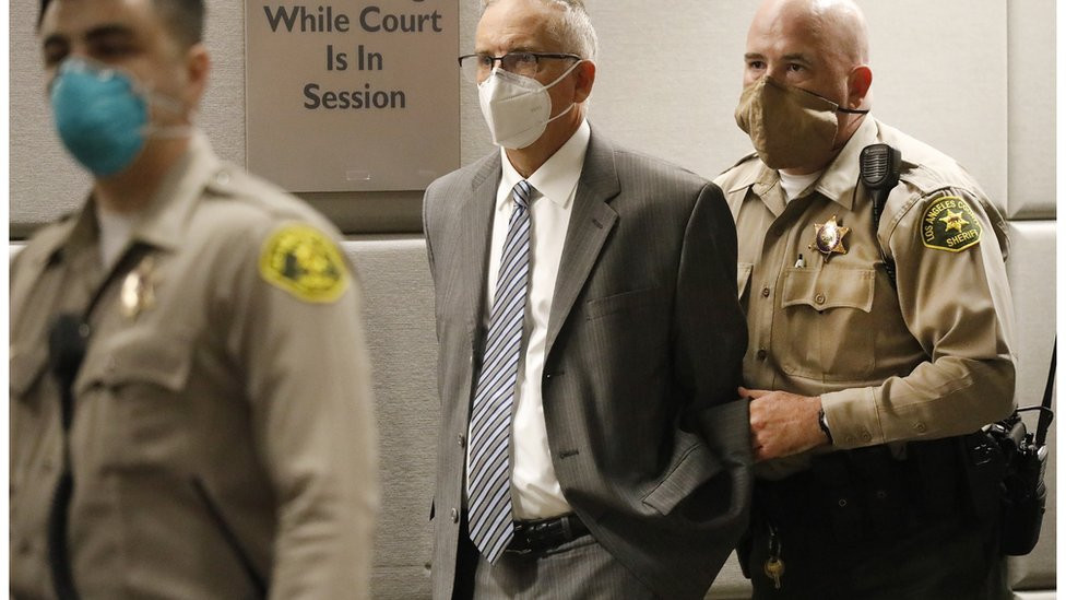 Ginekolog Džejms Hips na saslušanju u sudu