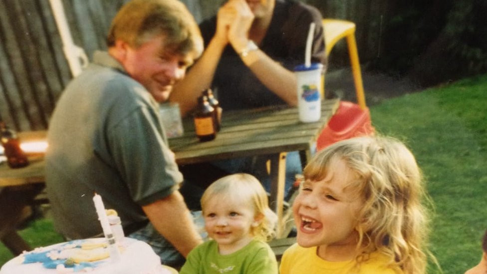 A legendary birthday cake for Loretta