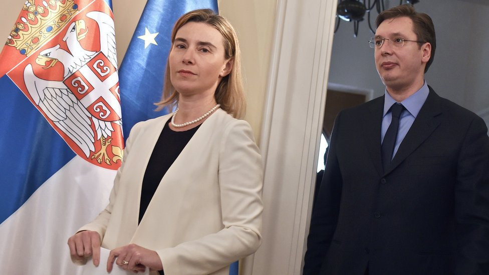 Federika Mogerini, bivša visoka predsatvnica EU za spoljnu politiku i Aleksandar Vučić, koji je 2015. bio premijer Srbije