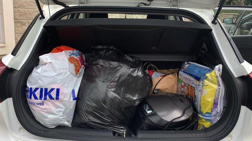 gepek eleninog automobila