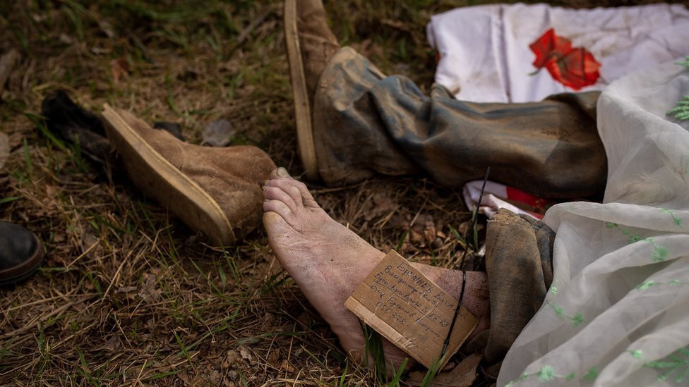 Families in Bucha attached tags to their loved ones or put passports in their pockets, so as not to lose them again.