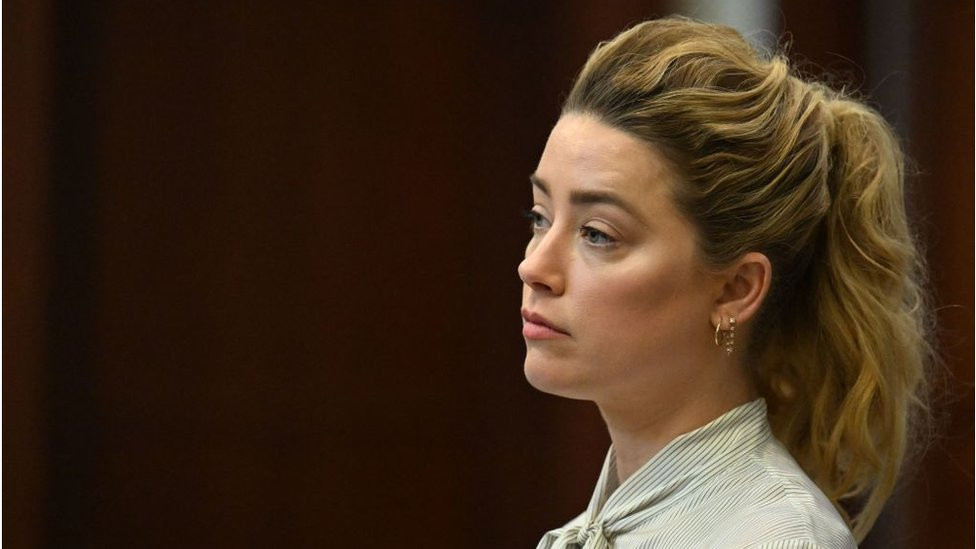 Herd sluša Depovo svedočenje u sudnici