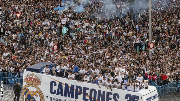 Real Madrid fans celebrate