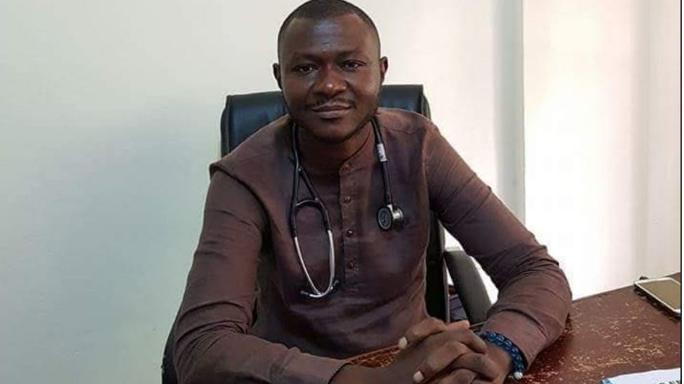 Horas Njandemoj u kancelariji