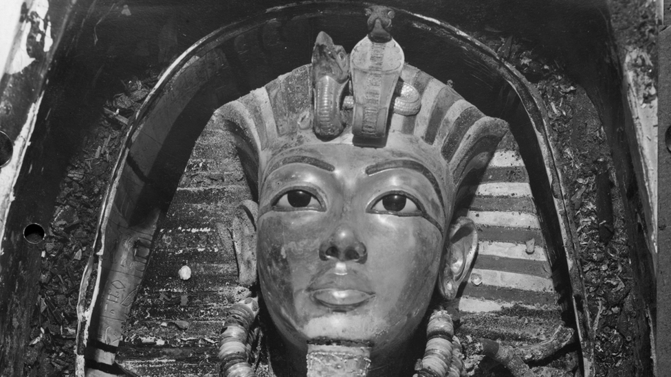 Tutankhamun's gold mask