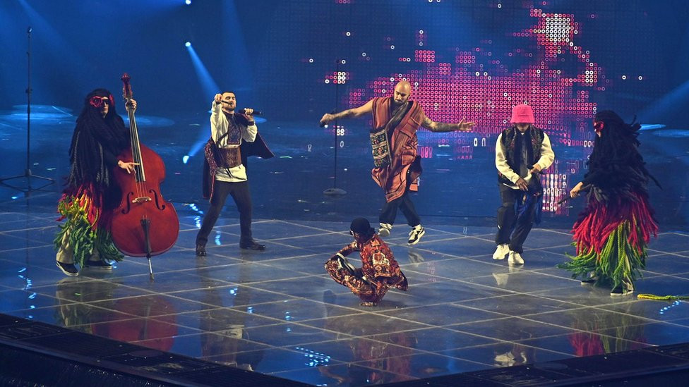 Kaluša orkestar tokom nastupa u torinskom finalu