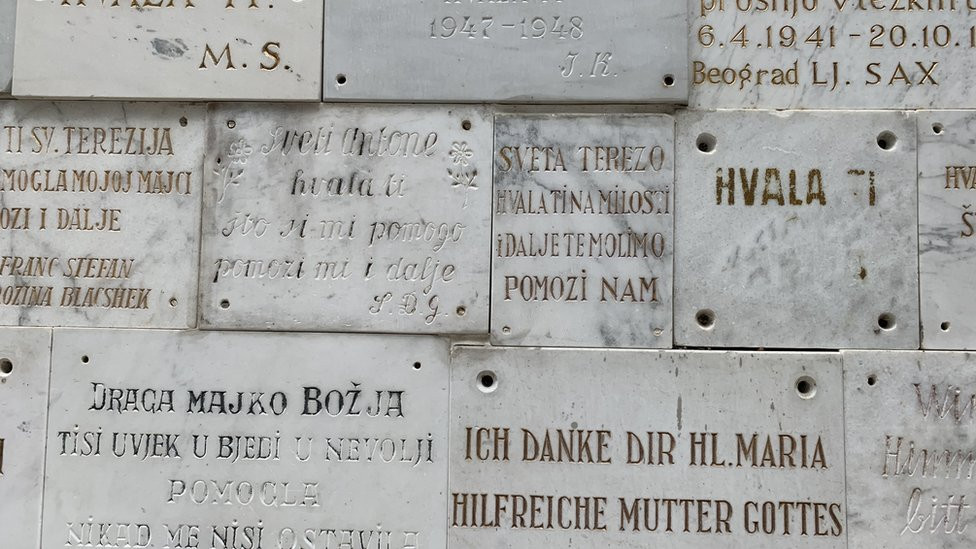 zahvalnice vernika na raznim jezicima