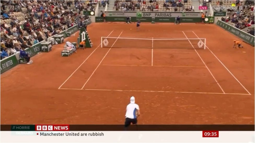 The BBC News ticker displays the text "Manchester United are rubbish"