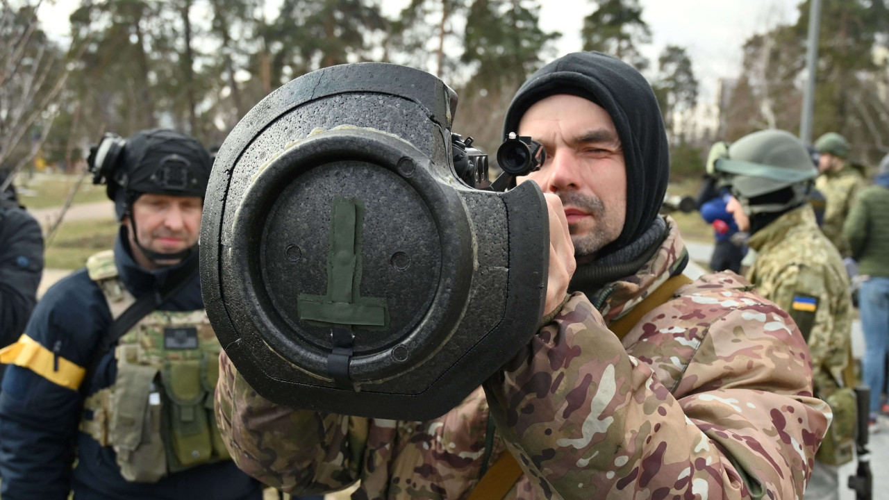 Ukrainian soldier with Nlaw anti-tank weapon