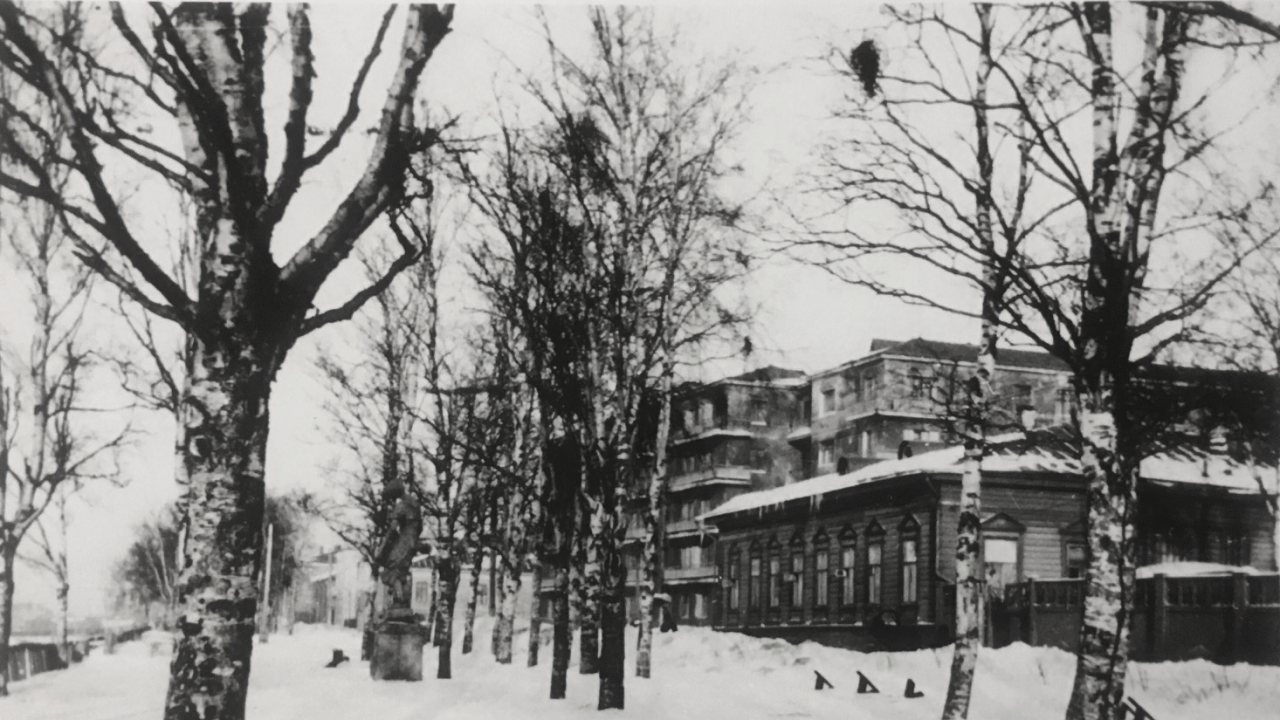 Zdanie Britanskoй voenno-morskoй missii v Arhangelьske na ul. Karla Marksa, 2