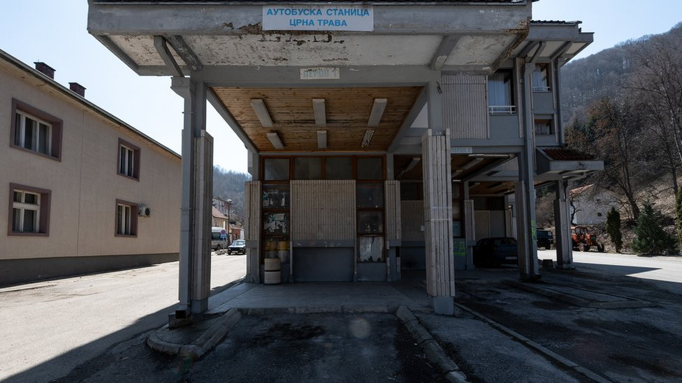 autobuska stanica u Crnoj Travi