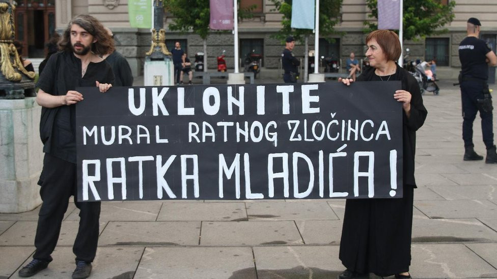 Srebrenica, Žene u crnom