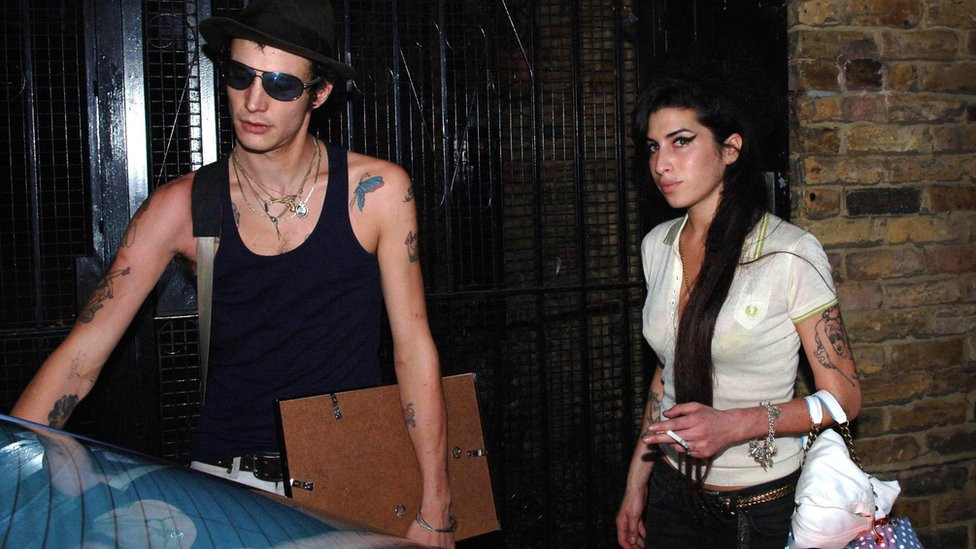 Ejmi sa suprugom Blekom Filder Civilom