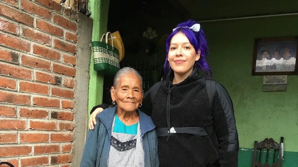 Uspravna i jaka, sa visinom od oko 1,4 metra, moja prabaka Purepeća je starešina zajednice koja može da govori ugroženi jezik