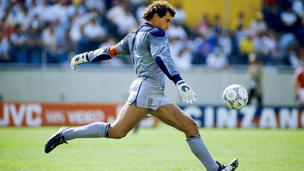 England goalkeeper Peter Shilton in action during the FIFA 1986 World Cup group match between England and Poland on June 11, 1986 in Monterrey, Mexico.
