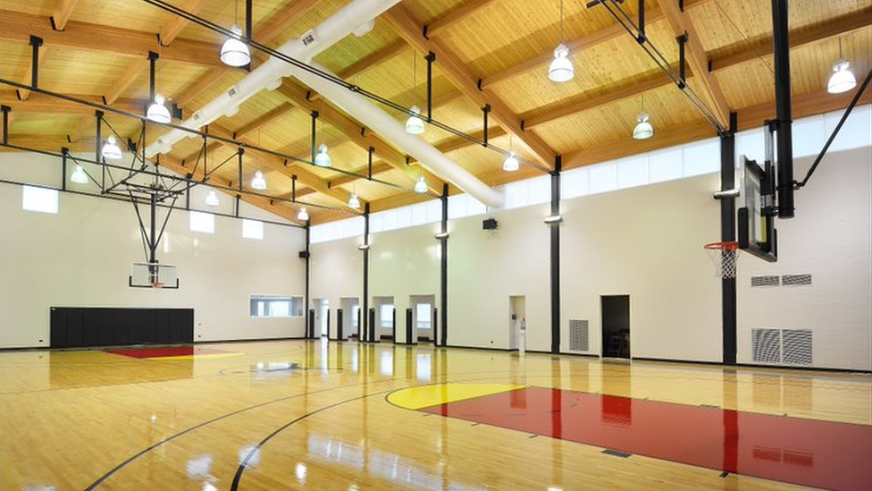 The basketball court at Michael Jordan's Illinois mansion