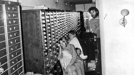 Službenici koje je kao taoce držao Jan-Erik Olson u trezoru banke