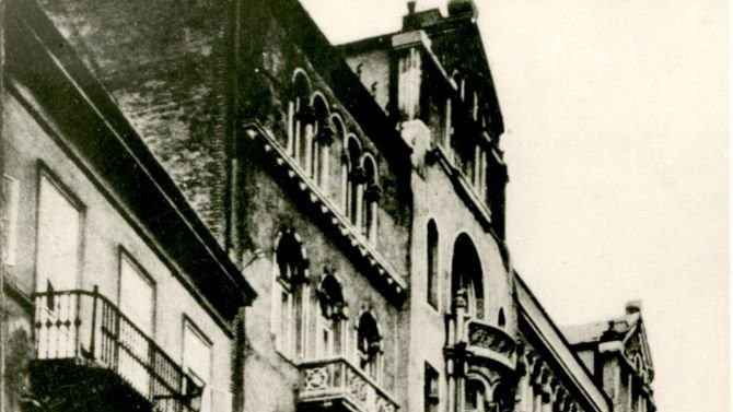 Zgrada Tekelijanuma u Budimpešti