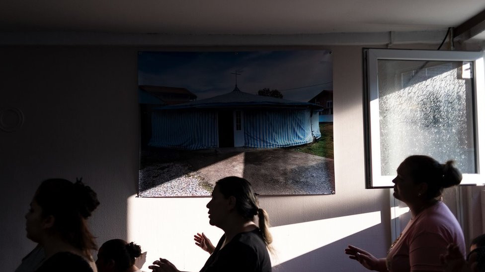 fotografija Crkve pod šatrom i u novom prostoru