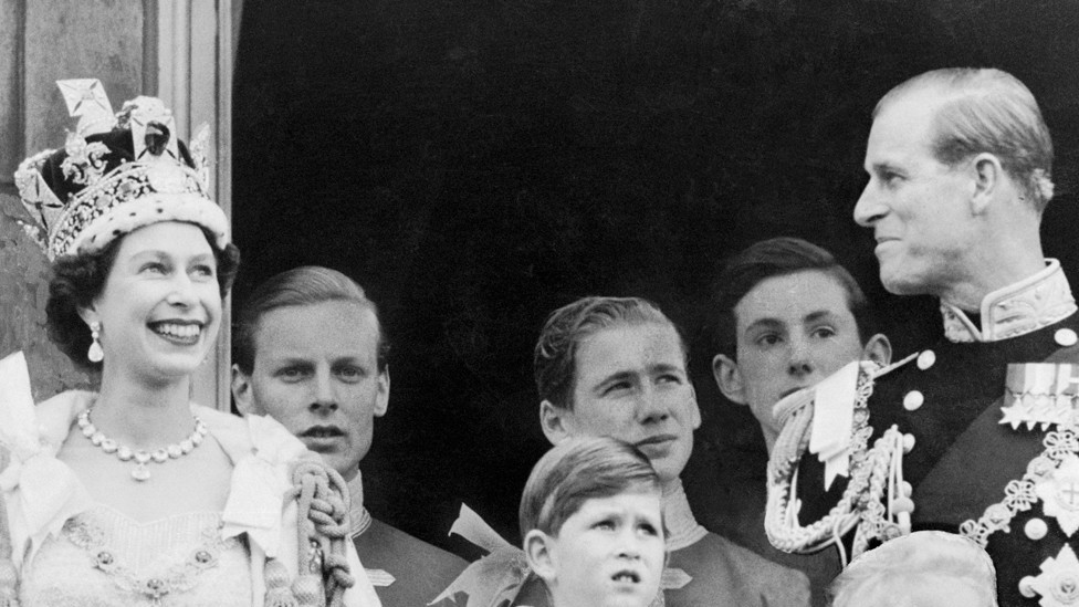 kraljevska porodica u Bakingemskoj palati, fotografija nakon krunisanja, 2. juna 1953.