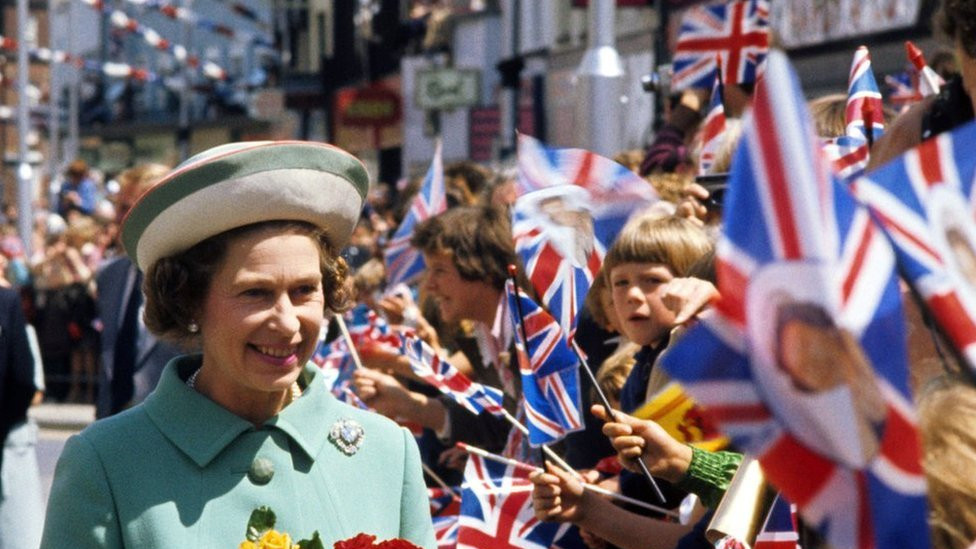 Queen Elizabeth II on a walkabout in Portsmouth during her Silver Jubilee tour of Great Britain