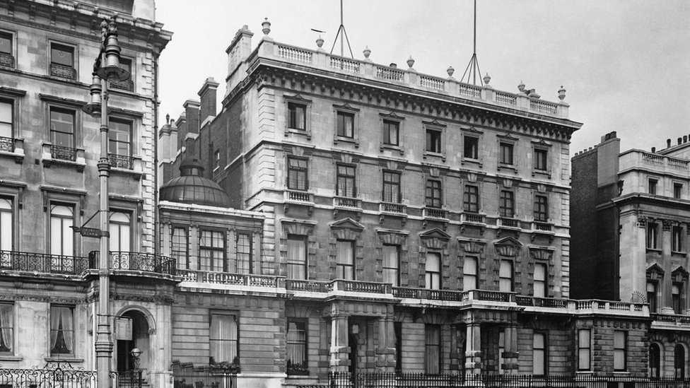 145 Piccadilly, the London home of Prince Albert, Duke of York (later George VI) and Elizabeth, Duchess of York (later Queen Mother) until the abdication, in 1936, of King Edward VIII, 2nd February 1938