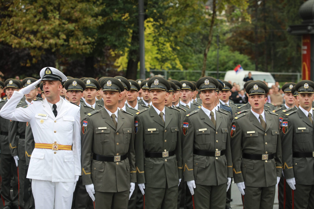 Beograd, 17.09.2022. –  Svecana promocija najmladjih oficira Vojske Srbije kojoj je prisustvovao predsednik Srbije Aleksandar Vucic odrzano je danas ispred Doma Narodne skupstine u Beog