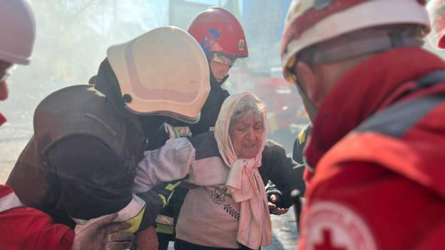 žena spašena posle granatiranja