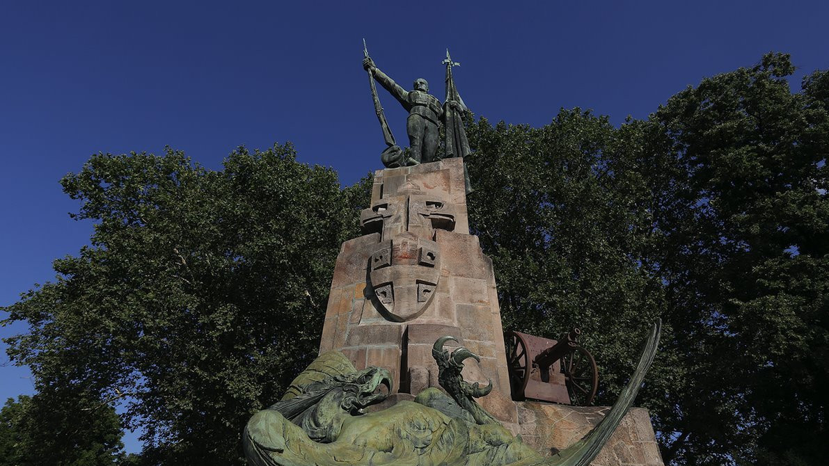 spomenik braniocima beograda