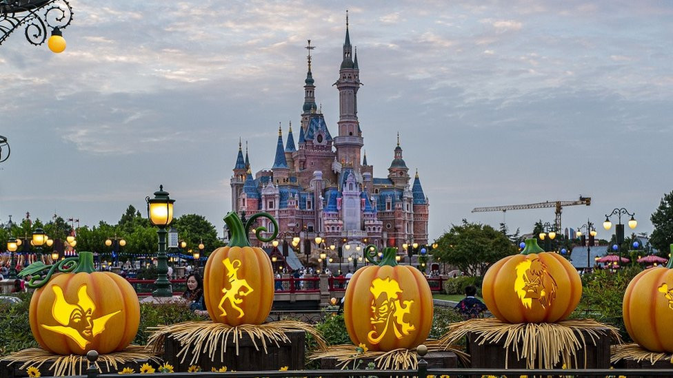 Shanghai Disney ahead of Halloween