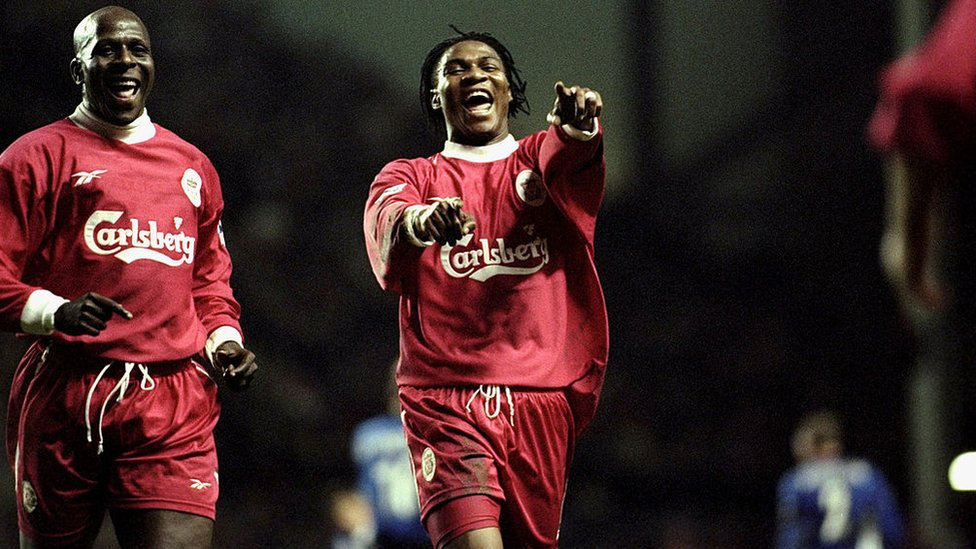 Song je u Engleskoj igrao za Liverpul i Lids