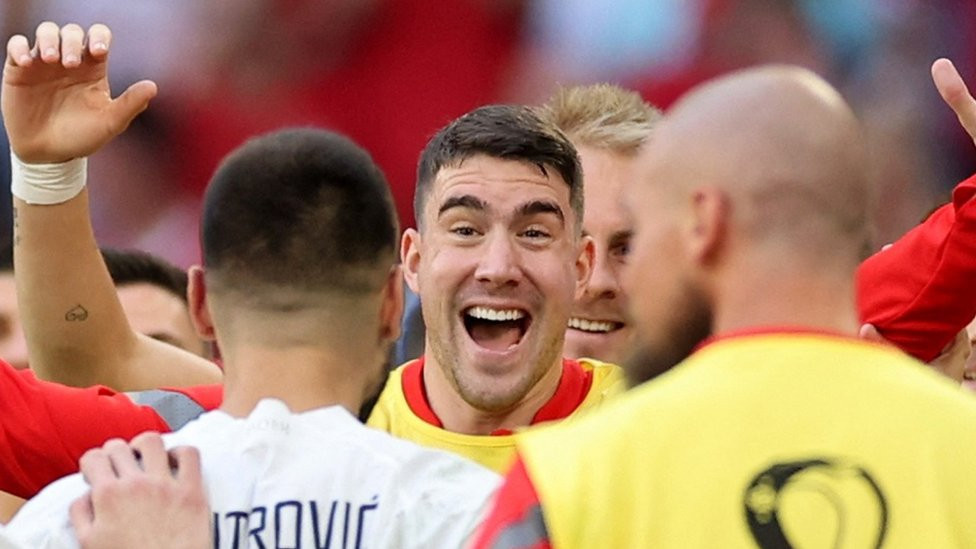 Dušan Vlahović na utakmici sa Kamerunom