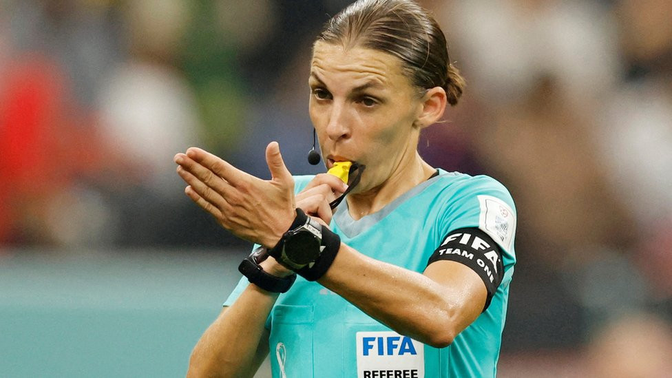 sudija, Stefani Frapar