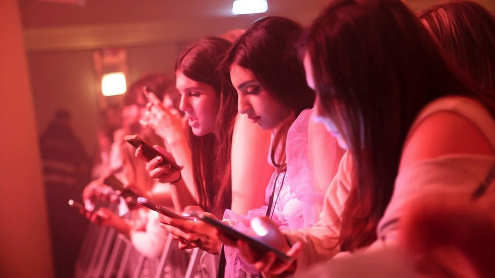 tinejdžeri u izlasku