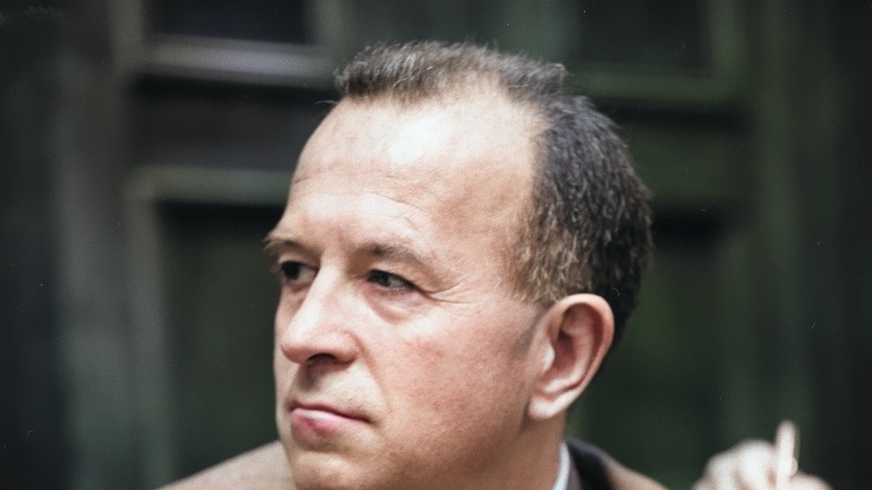 Tempo za radnim stolom (kolorizovao BBC)