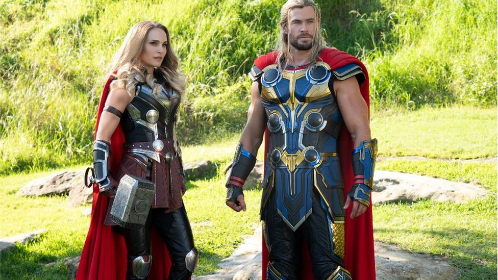 Natalie Portman and Chris Hemsworth in Thor: Love and Thunder