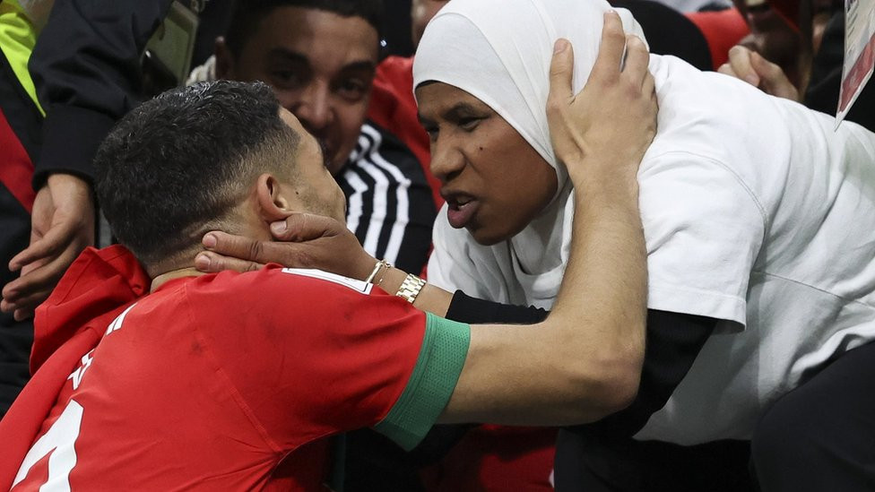 Ašraf Hakimi i majka, Maroko