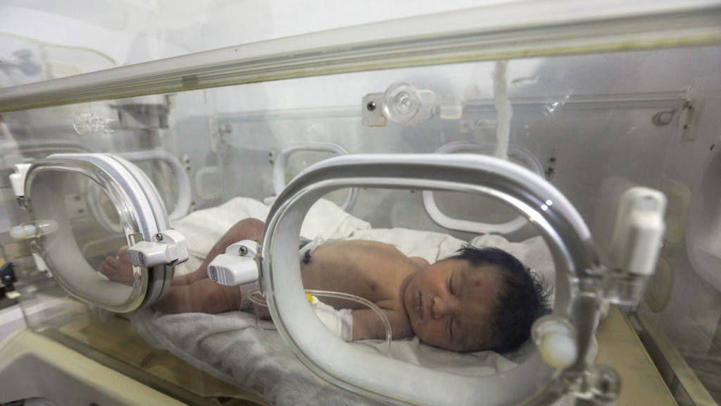 Sirija, zemljotres, spašena beba