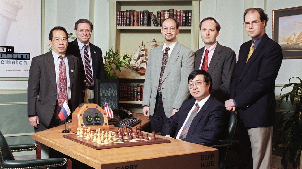 Tim koji je napravio Dip blu