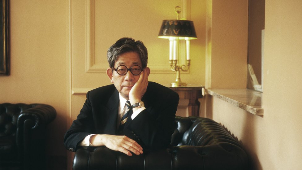 Kenzaburo Oe