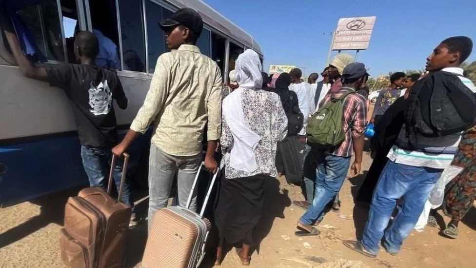 Hiljade Sudanaca pokušava da napusti zemlju otkad je sukob počeo