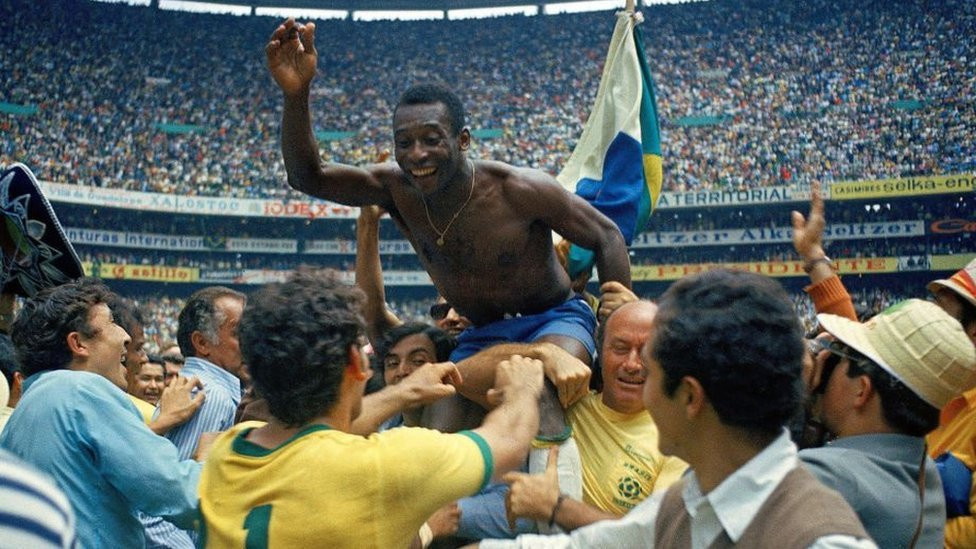 Edson Arantes do Nasimento Pele
